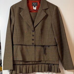 Women’s Plaid Skirt Suit